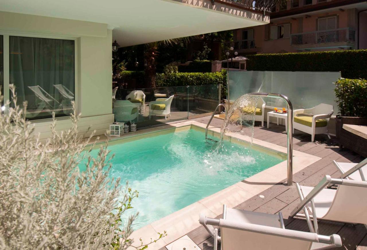 Atlas Hotel Riccione Eksteriør billede