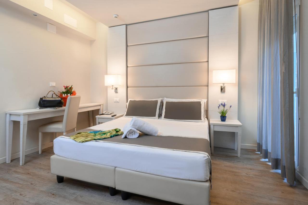 Atlas Hotel Riccione Eksteriør billede